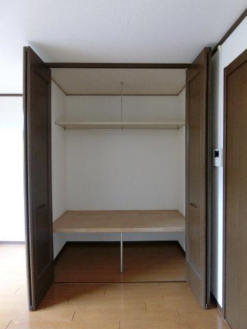 袋井市方丈アパート 収納