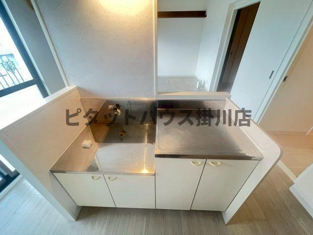 磐田市三ケ野台マンション キッチン