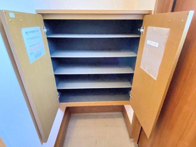 周智郡森町睦実アパート 玄関