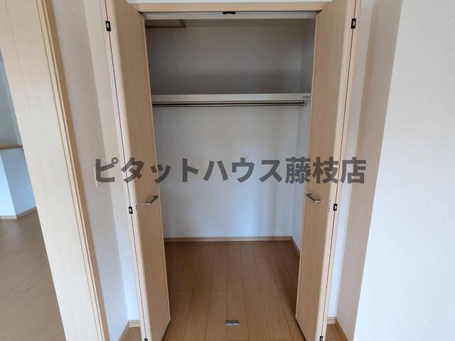 藤枝市青葉町アパート 収納