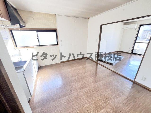 焼津市石津中町アパート リビング