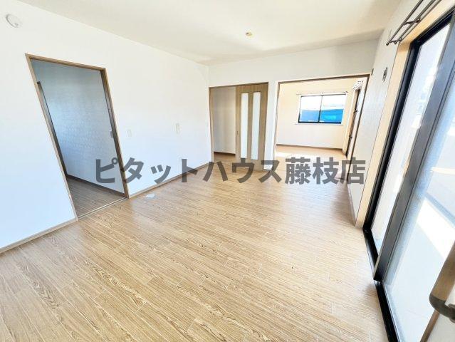 焼津市小土マンション リビング