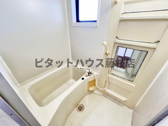 焼津市石津中町アパート バス／シャワー