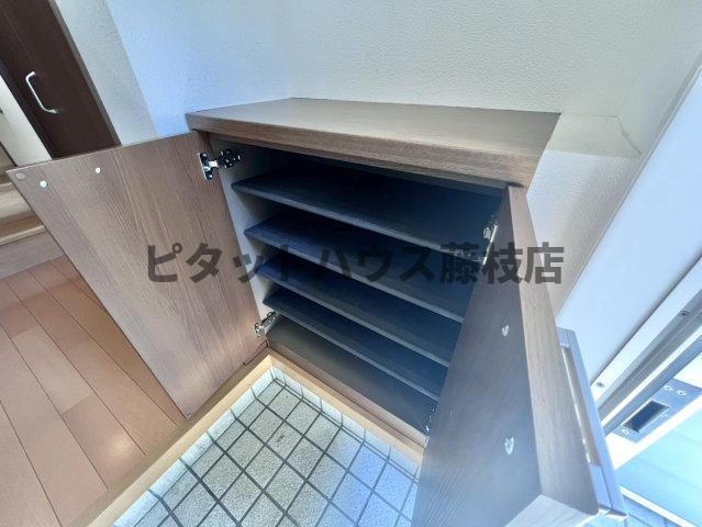 焼津市栄町アパート 収納