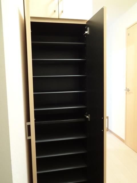 牧之原市波津マンション リビング