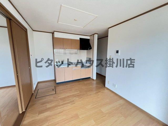 掛川市浜川新田アパート リビング