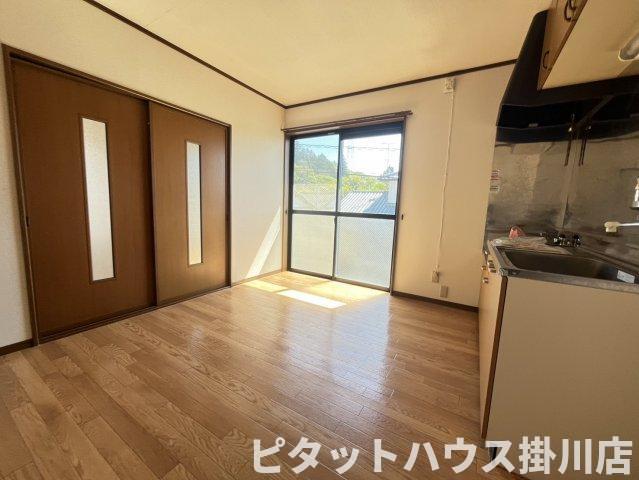掛川市大多郎アパート リビング