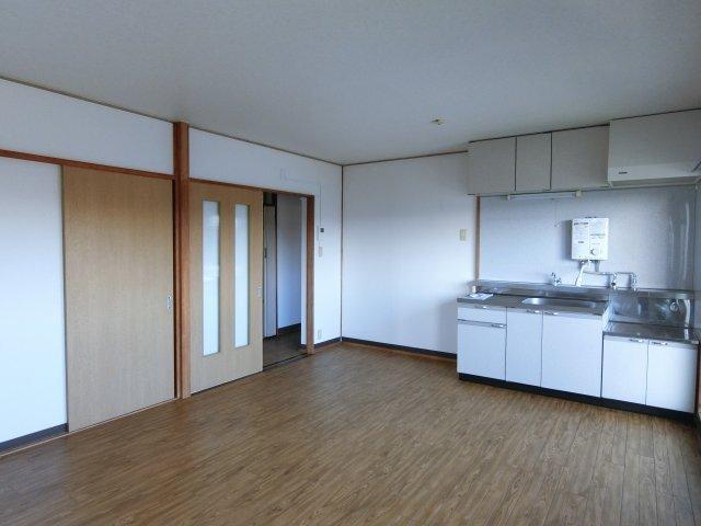 掛川市天王町アパート リビング