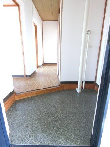 掛川市天王町アパート 玄関