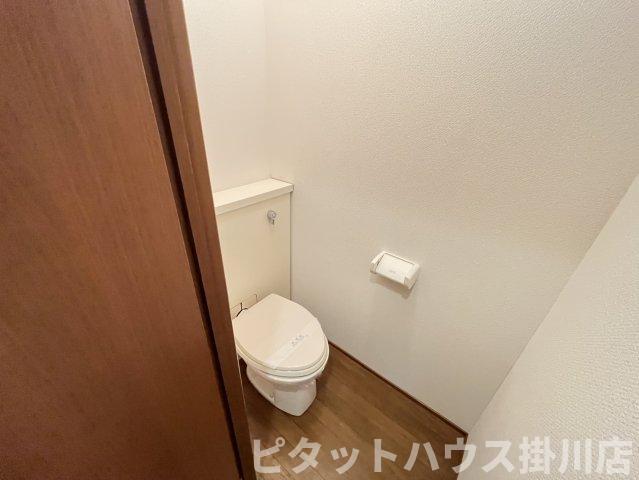 掛川市水垂アパート トイレ