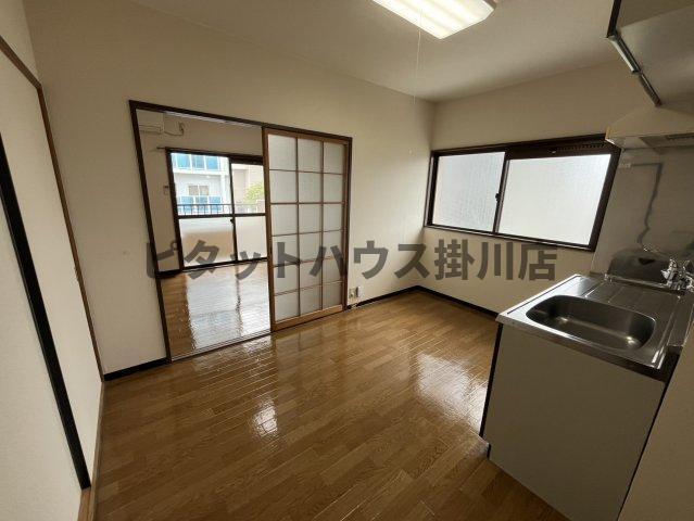 掛川市南マンション リビング