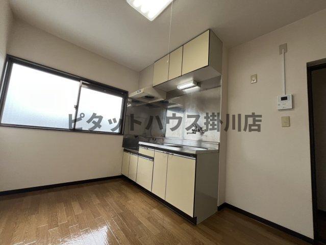 掛川市南マンション キッチン