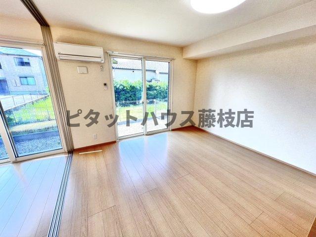 焼津市下小田アパート リビング
