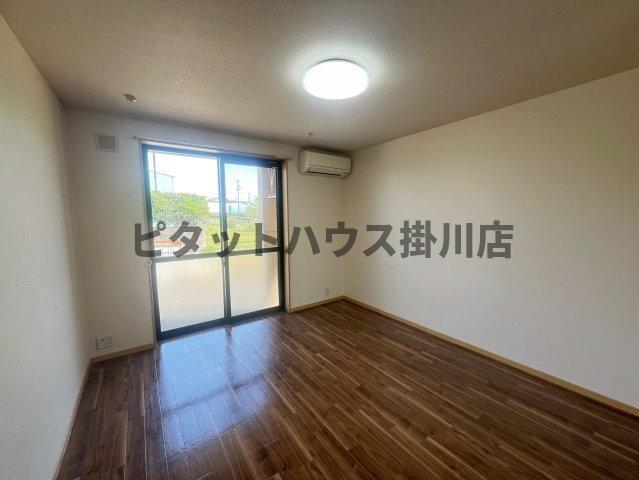 磐田市大久保アパート リビング