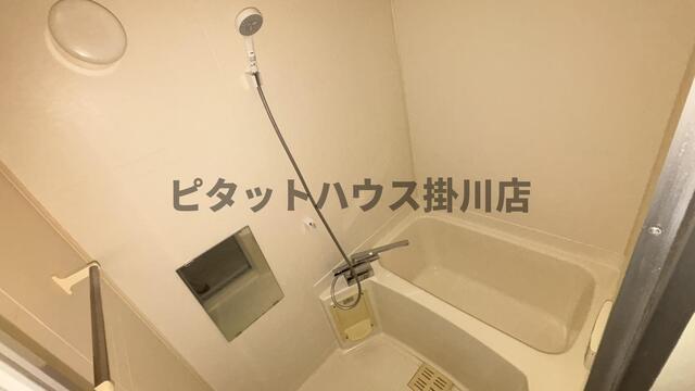 掛川市下俣南アパート バス／シャワー