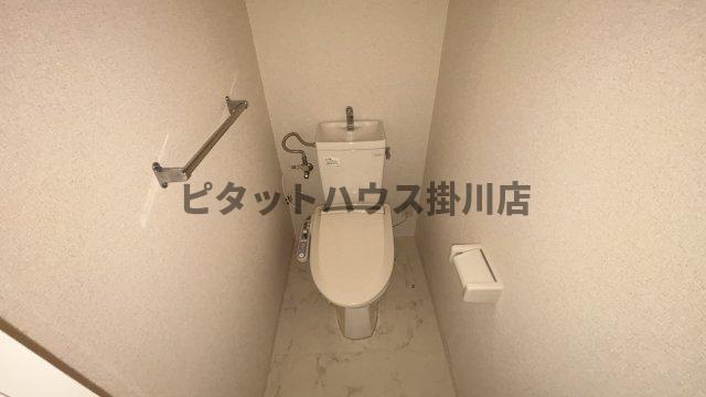 掛川市下俣南アパート トイレ