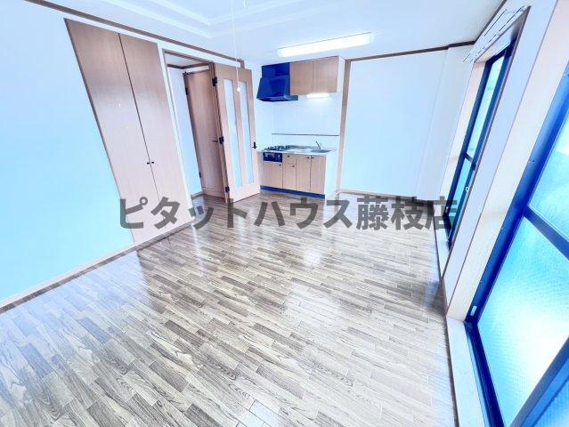 焼津市東小川マンション リビング