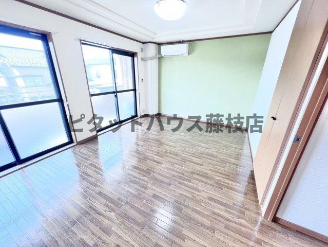 焼津市東小川マンション リビング