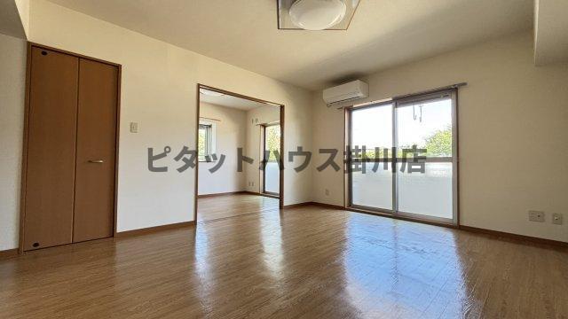 掛川市長谷マンション リビング