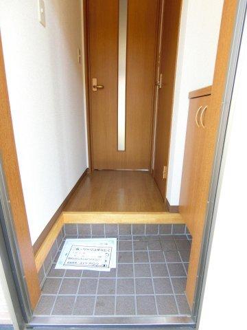 掛川市長谷アパート 玄関