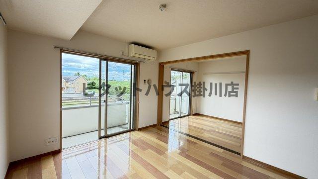 菊川市吉沢マンション リビング