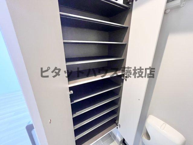 焼津市塩津アパート 収納