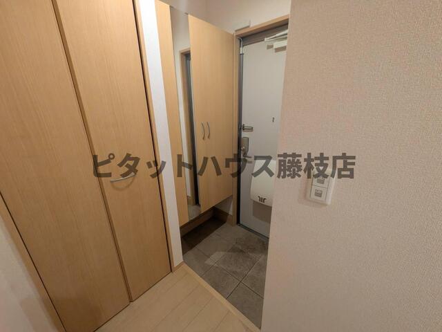 藤枝市南駿河台アパート 玄関