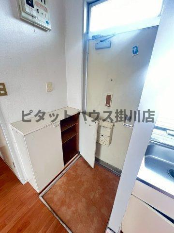 袋井市方丈アパート 玄関