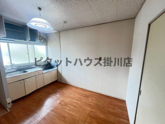 袋井市方丈アパート リビング