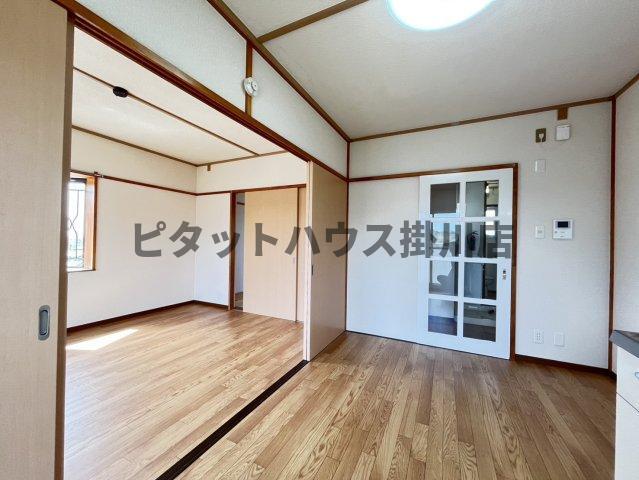 掛川市青葉台アパート リビング