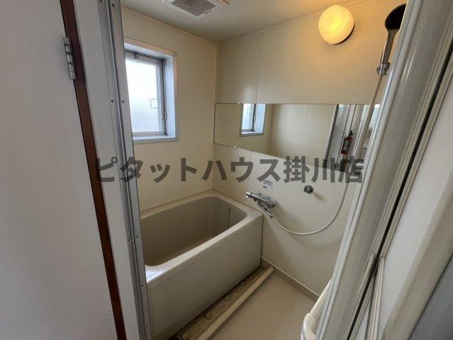 掛川市青葉台アパート バス／シャワー