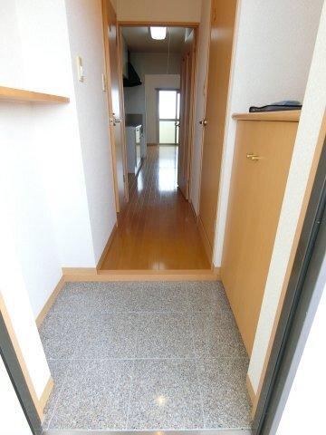 袋井市川井アパート 玄関