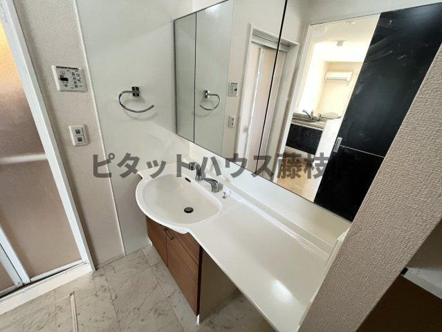藤枝市高柳アパート 洗面