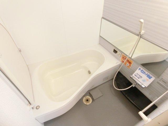 袋井市堀越アパート バス／シャワー