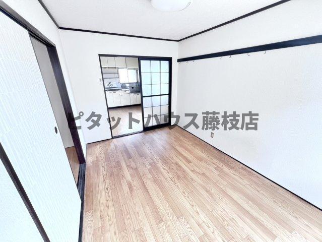 藤枝市与左衛門アパート リビング