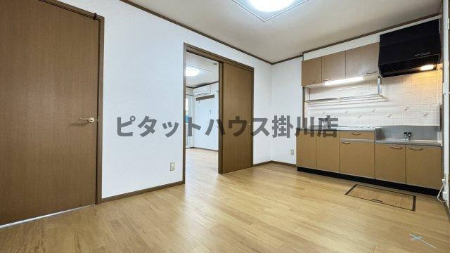 掛川市富部アパート リビング