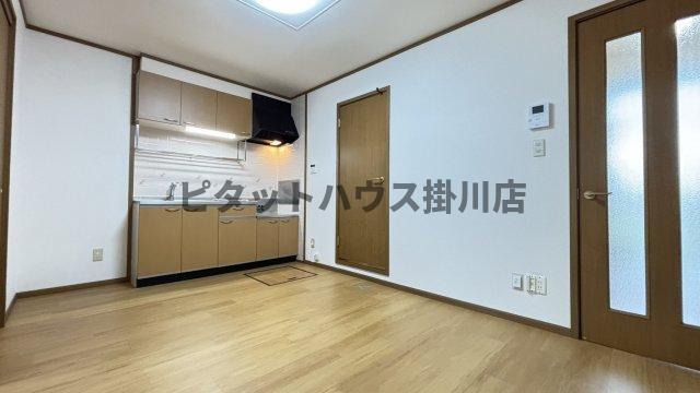掛川市富部アパート リビング