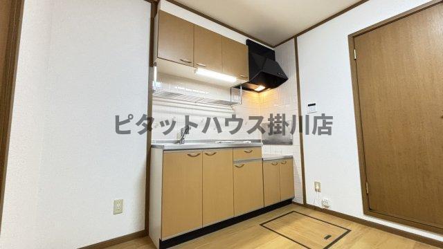 掛川市富部アパート キッチン