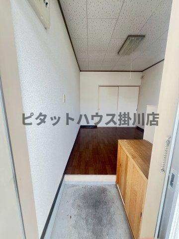 掛川市横須賀アパート 玄関