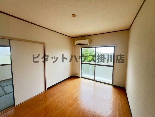 掛川市横須賀アパート リビング