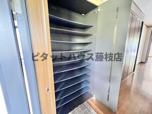 焼津市大覚寺アパート 収納