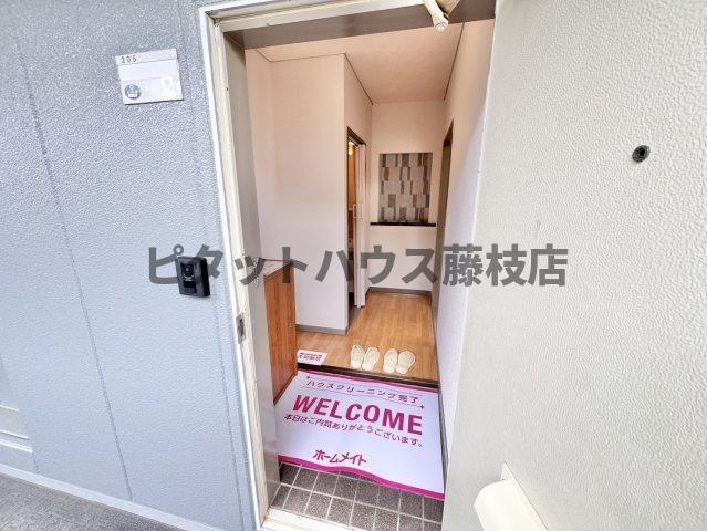 焼津市三ケ名アパート 玄関