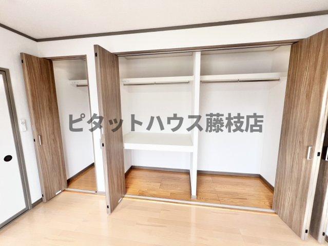 焼津市三ケ名アパート 収納