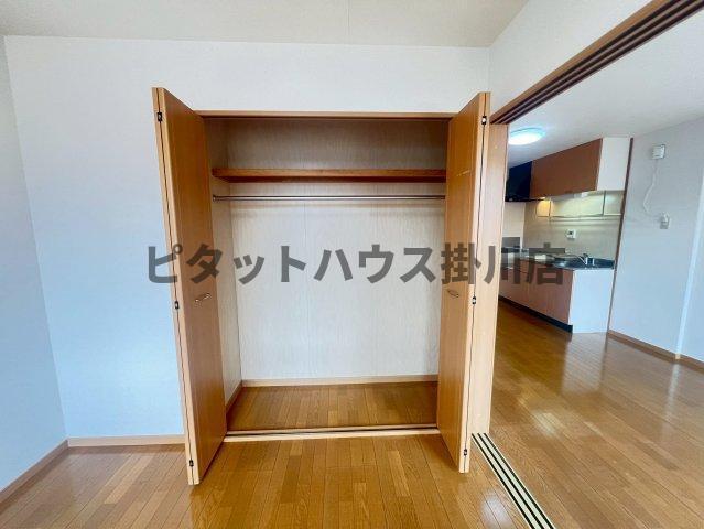 袋井市愛野南アパート 収納