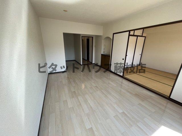 藤枝市堀之内マンション リビング