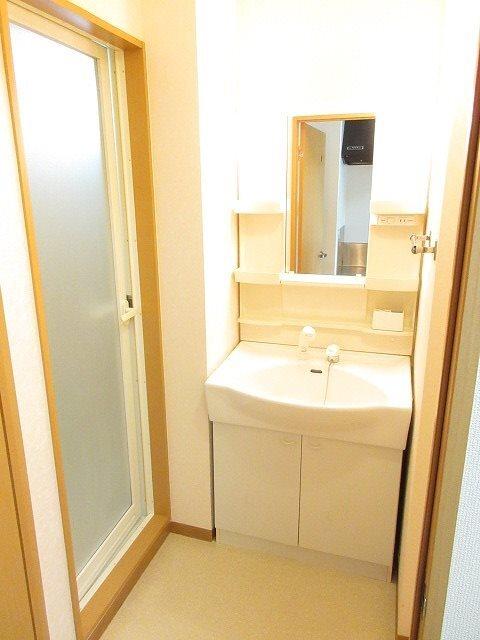 榛原郡吉田町川尻マンション 洗面