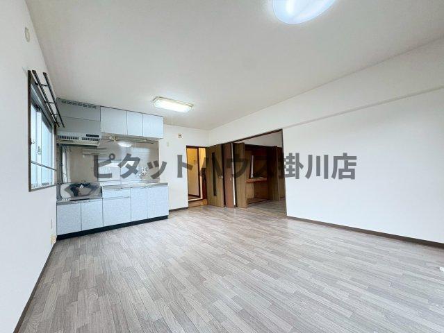 掛川市家代マンション リビング