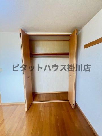袋井市愛野東アパート 収納