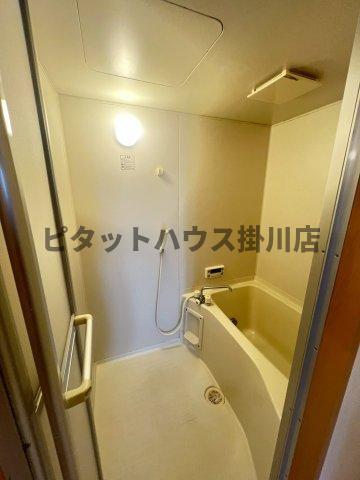 袋井市愛野南アパート バス／シャワー