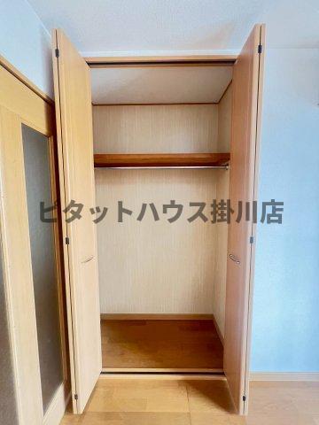 袋井市愛野東アパート 収納